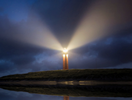 Karen Woodall – Psychotherapist, Writer, Supervisor, Trainer